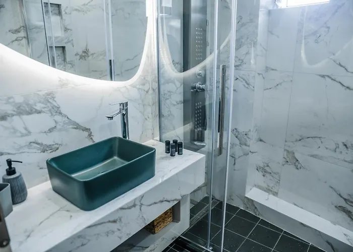 Hall View * Kalamata