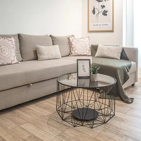 Hall View * Kalamata