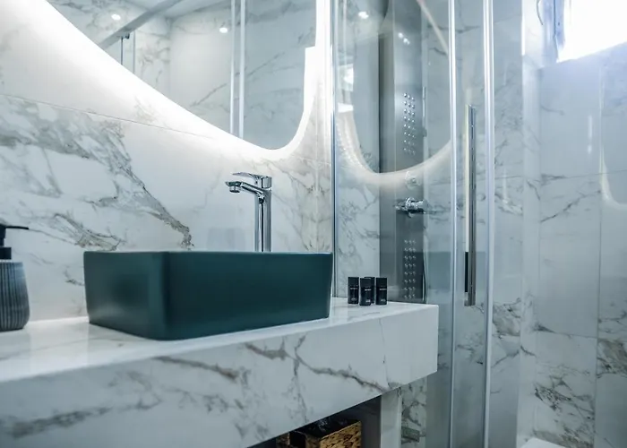 Hall View * Kalamata